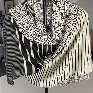Women's Black and Beige Wrap Scarf 70”x40”